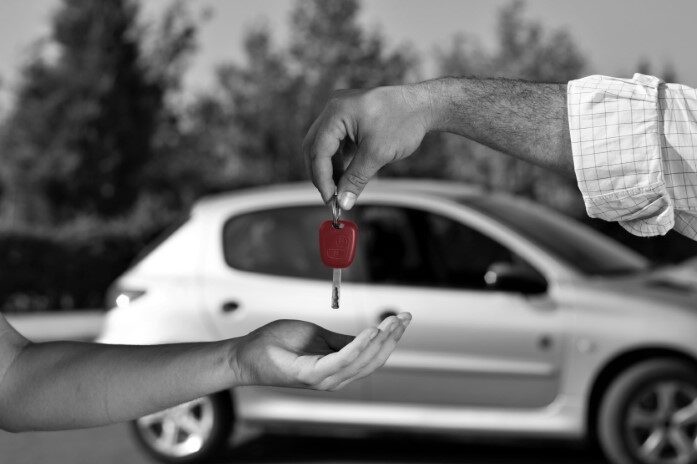 replacement-keys-a-must-during-your-family-trip_red-key